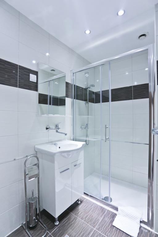 Hotel Martini Zagreb Hotel And Restaurant Sesvete Quarto foto